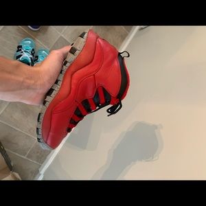 Jordan 10 Retro Bulls Size 5.5